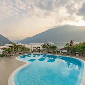 **** Hotel Garda (adults Only) Italien